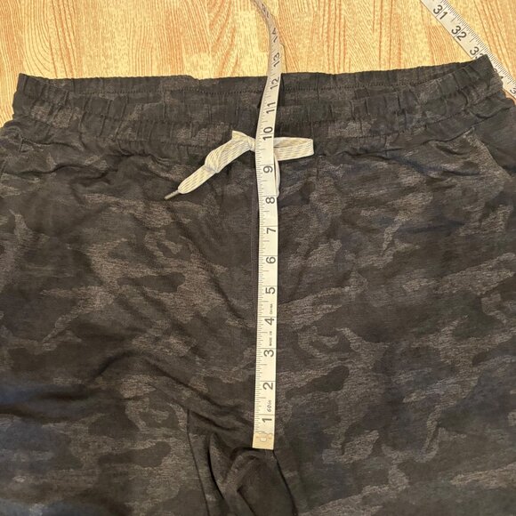 Vuori Performance Jogger Size X-Large - Picture 6 of 7
